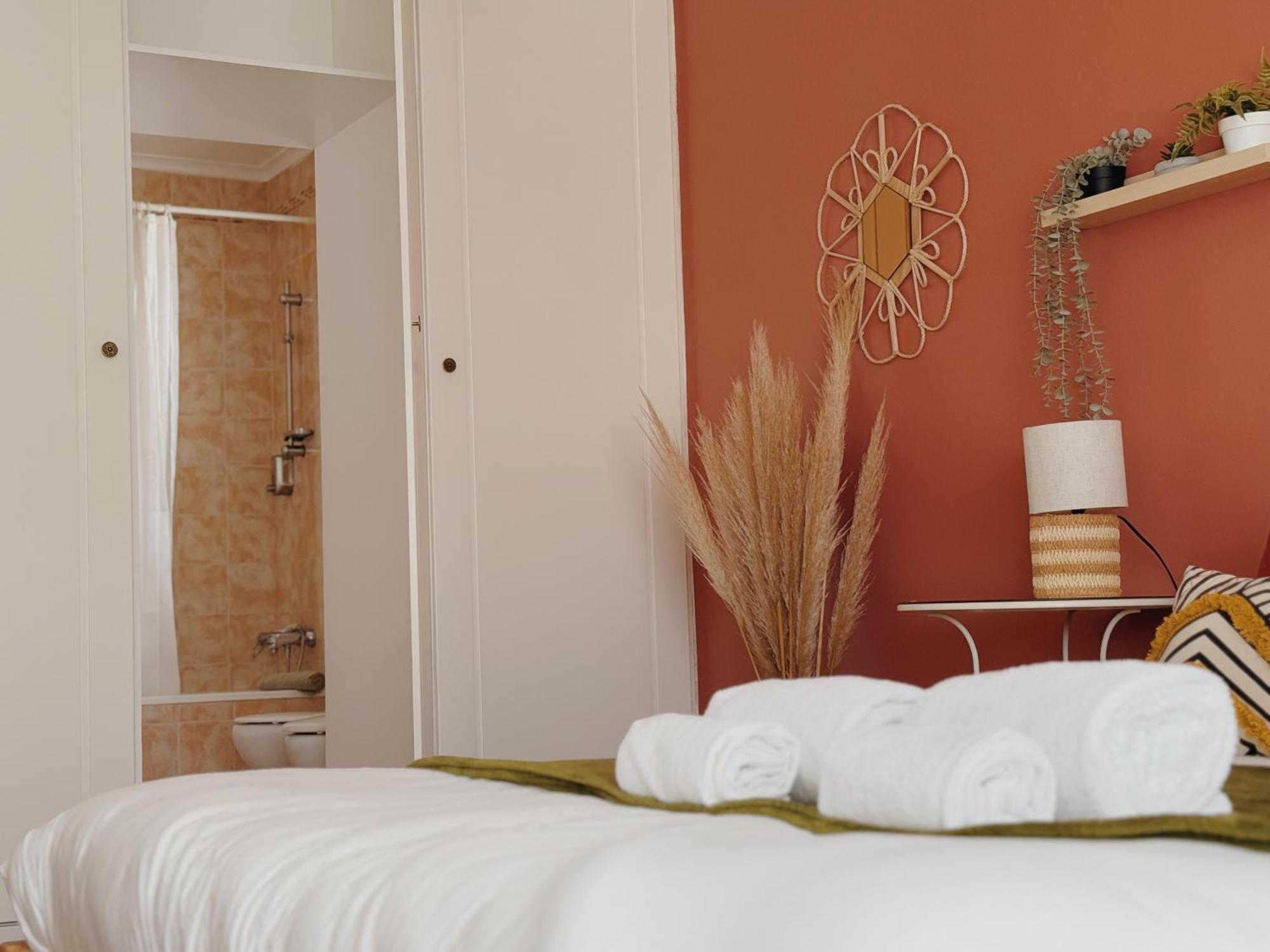 Coastal Garden Paradise Retreat- 6 Min From The Beach ชาร์เนกา ภายนอก รูปภาพ
