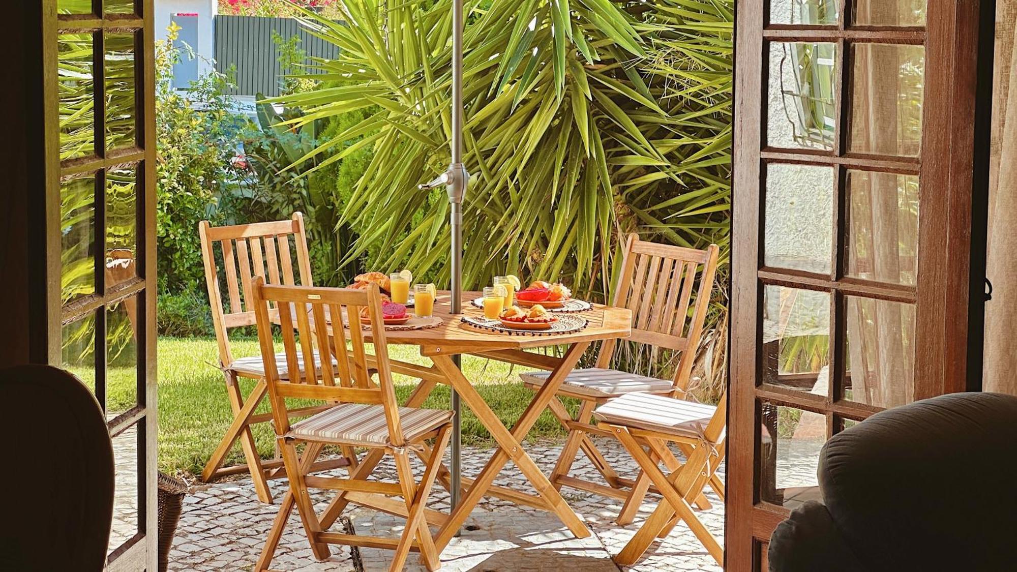 Coastal Garden Paradise Retreat- 6 Min From The Beach ชาร์เนกา ภายนอก รูปภาพ